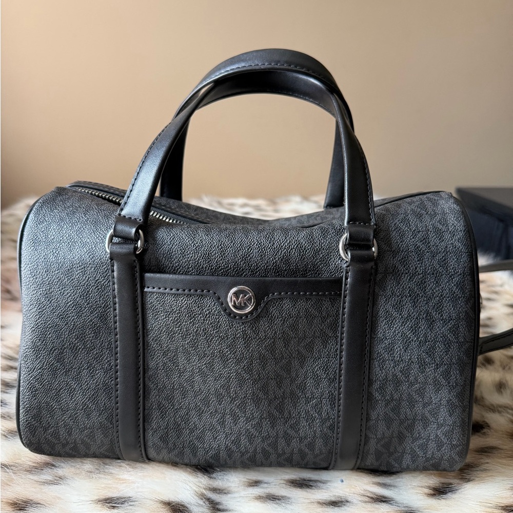 Michael Kors Jet Set Medium Black and Gray Satchel